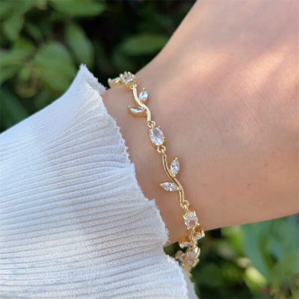 Tulip Bracelet – Premium Quality Stainless Steel Elegant Bracelet for Women ~